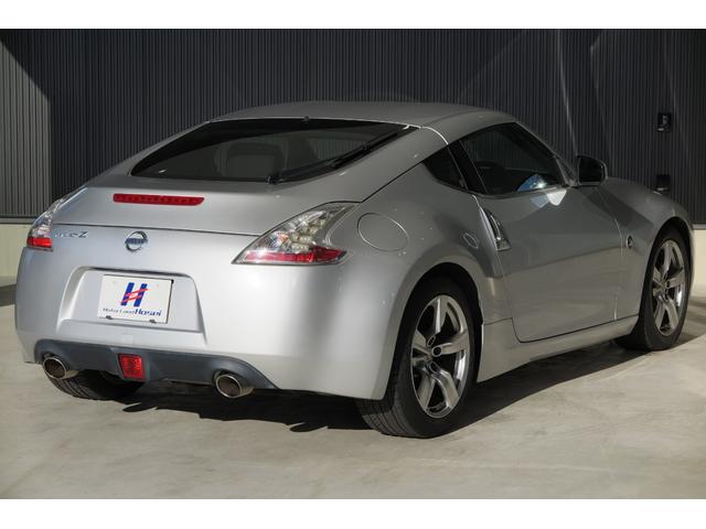 フェアレディＺ ベースグレード　６速マニュアル　純正メモリーナビ　ＨＩＤライト　ニスモタワーバー　インテリキー（47枚目）