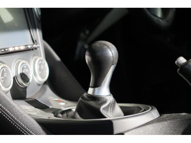 フェアレディＺ ベースグレード　６速マニュアル　純正メモリーナビ　ＨＩＤライト　ニスモタワーバー　インテリキー（48枚目）