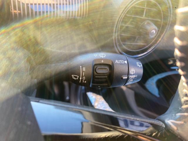 ＭＩＮＩ クーパー　６０イヤーズエディション　限定車　レザーシート　アイドリングストップ　クルーズコントロール　オートライト　フォグランプ　バックフォグ　衝突被害軽減ブレーキ　Ｆ・Ｒソナー　バックカメラ　純正１７ＡＷ　ＥＴＣ　横滑り防止（24枚目）
