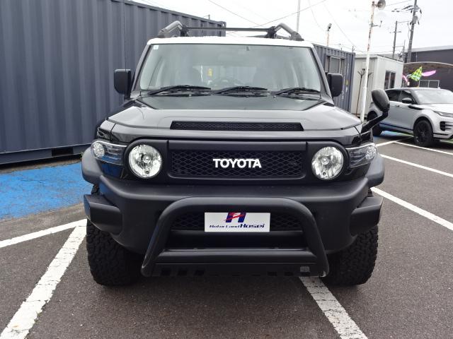 ＦＪクルーザー カラーパッケージ　４ＷＤ　ドライブレコーダー前後　クルーズコントロール　ステアリングリモコン　フロント熱線　パーキングソナー　横滑り防止（5枚目）
