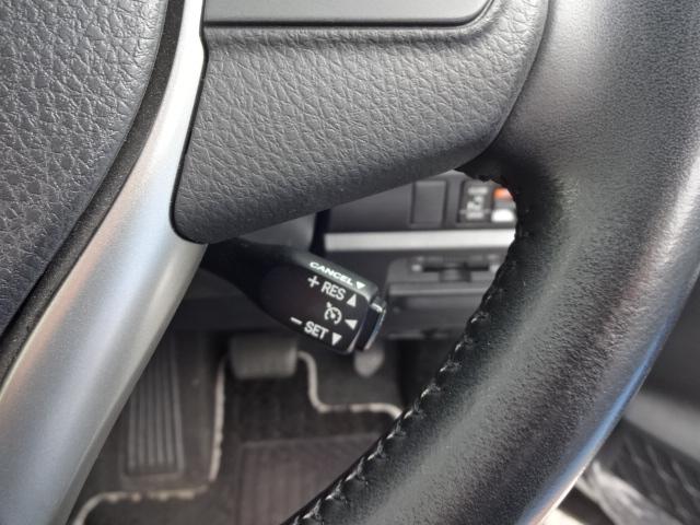ヴォクシー ＺＳ　煌　エンジンスターター　アイドリングストップ　レーンキープ　クルーズコントロール　衝突被害軽減ブレーキ　フロント熱線　オートハイビーム　フォグランプ　エンジンスターター　両側パワースライドドア　ＥＴＣ（22枚目）
