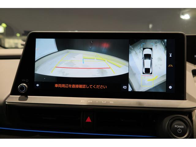 プリウス Ｚ　４ＷＤドライレコ前後　ステアリングヒーター　シートヒーター＆クーラー　ヒーテッドドアミラー　パワーバックドア　アラウンドビューモニター　オートハイビーム　レーンキープ　プッシュスタート　ＦＲソナー（13枚目）