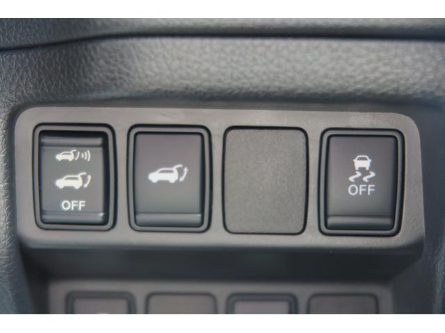 エクストレイル ２０Ｘｔ　エマージェンシーブレーキパッケージ　プッシュスタート　オートライトフォグ　パワーバックドア　ステアリングリモコン　クルーズコントロール　カプロンシート　ブラインドスポットモニター　アラウンドビューモニター　フロント・リアソナー（36枚目）
