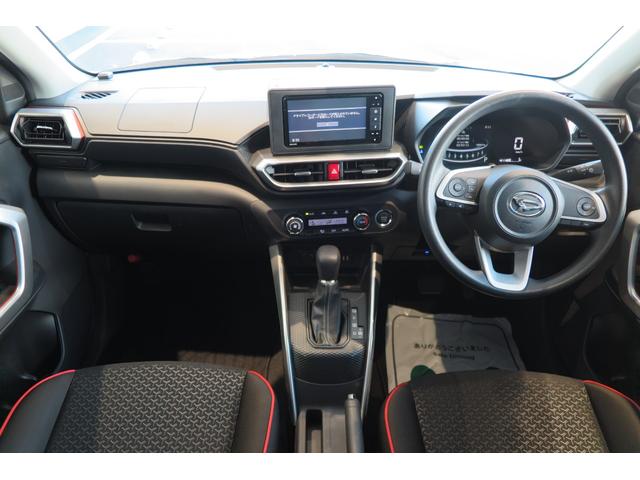 ロッキー Ｘ　衝突被害軽減ブレーキ　アイドリングストップ　オートハイビーム　オートライト　プッシュスタート　フロント・リアソナー　レーンキープ　ドラレコ　バックカメラ　オートエアコン　イモビライザー　ＥＴＣ（3枚目）