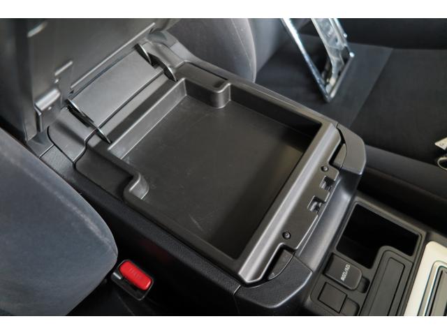 ランドクルーザープラド ＴＸ　ワンオーナー　クルーズコントロール　ヘッドライトウォッシャー　ＦＲパーキングソナー　プッシュスタート　レーンキープ　オートライトフォグ　ステアリングリモコン　衝突被害軽減ブレーキ　バックカメラ（30枚目）