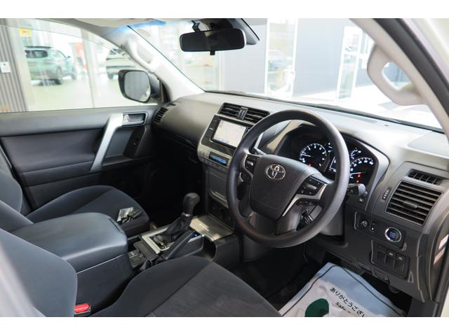 ランドクルーザープラド ＴＸ　ワンオーナー　クルーズコントロール　ヘッドライトウォッシャー　ＦＲパーキングソナー　プッシュスタート　レーンキープ　オートライトフォグ　ステアリングリモコン　衝突被害軽減ブレーキ　バックカメラ（41枚目）