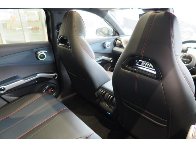 ＡＴＴＯ　３ ベースグレード　ＬＥＤライト　パノラマサンルーフ　旋回タッチスクリーン　パワーシート　アダプティブクルーズコントロール　前席シートヒーター　アラウンドビューモニター　ブラインドスポットモニター（34枚目）