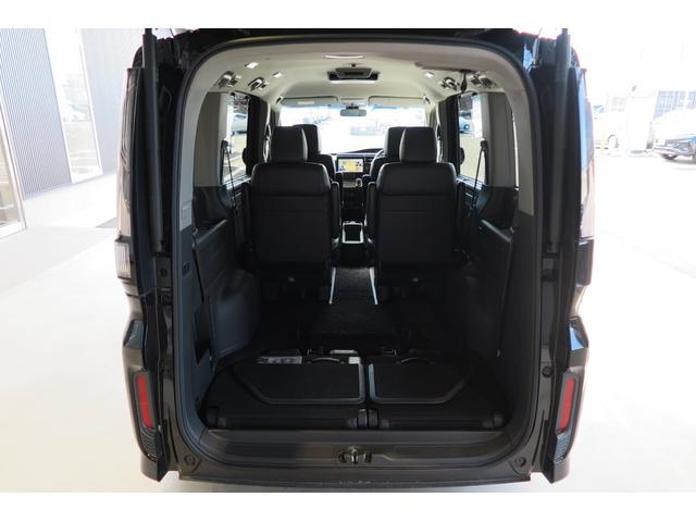 ステップワゴンスパーダ ｅ：ＨＥＶスパーダ　Ｇ・ＥＸ　ホンダセンシング　ＥＴＣ２．０　衝突被害軽減ブレーキ　レーンキープ　アダプティブクルーズコントロール　前席シートヒーター　ヒーテッドドアミラー　ブレーキホールド　ＬＥＤオートライトフォグ　バックカメラ　両側パワスラ（17枚目）