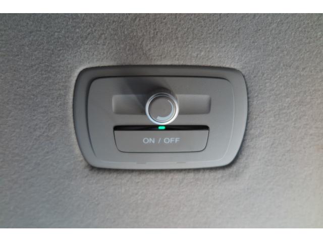 ステップワゴンスパーダ ｅ：ＨＥＶスパーダ　Ｇ・ＥＸ　ホンダセンシング　ＥＴＣ２．０　衝突被害軽減ブレーキ　レーンキープ　アダプティブクルーズコントロール　前席シートヒーター　ヒーテッドドアミラー　ブレーキホールド　ＬＥＤオートライトフォグ　バックカメラ　両側パワスラ（19枚目）