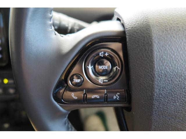 プリウス Ａ　パーキングアシスト　ＦＲソナー　プッシュスタート　ＬＥＤオートライトハイビーム＆フォグ　クルーズコントロール　オートワイパー　ブラインドスポットモニター　ステアリングリモコン　ヘッドアップディスプレイ（10枚目）