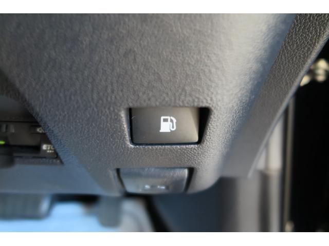 プリウス Ａ　パーキングアシスト　ＦＲソナー　プッシュスタート　ＬＥＤオートライトハイビーム＆フォグ　クルーズコントロール　オートワイパー　ブラインドスポットモニター　ステアリングリモコン　ヘッドアップディスプレイ（18枚目）