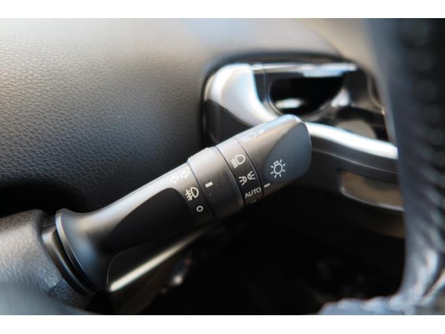 プリウス Ａ　パーキングアシスト　ＦＲソナー　プッシュスタート　ＬＥＤオートライトハイビーム＆フォグ　クルーズコントロール　オートワイパー　ブラインドスポットモニター　ステアリングリモコン　ヘッドアップディスプレイ（35枚目）