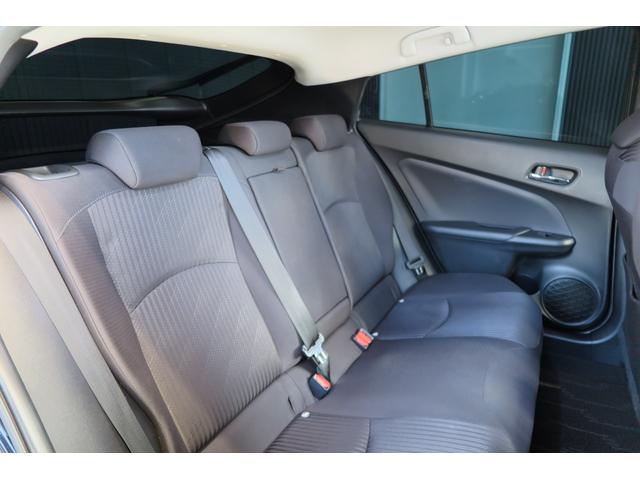 プリウス Ａ　パーキングアシスト　ＦＲソナー　プッシュスタート　ＬＥＤオートライトハイビーム＆フォグ　クルーズコントロール　オートワイパー　ブラインドスポットモニター　ステアリングリモコン　ヘッドアップディスプレイ（54枚目）