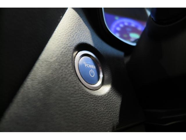 カローラツーリング ハイブリッド　ダブルバイビー　前席シートヒーター　ステアリングヒーター　ヒーテッドドアミラー　ドラレコ　ＦＲソナー　ＨＵＤ　ＥＶモード　ブラインドスポットモニター　ブレーキホールド　プッシュスタート　ワイヤレス充電　レーンキープ（15枚目）