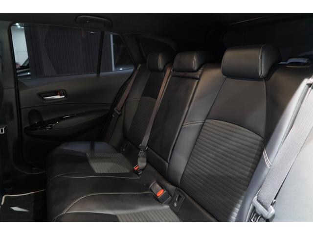 カローラツーリング ハイブリッド　ダブルバイビー　前席シートヒーター　ステアリングヒーター　ヒーテッドドアミラー　ドラレコ　ＦＲソナー　ＨＵＤ　ＥＶモード　ブラインドスポットモニター　ブレーキホールド　プッシュスタート　ワイヤレス充電　レーンキープ（39枚目）