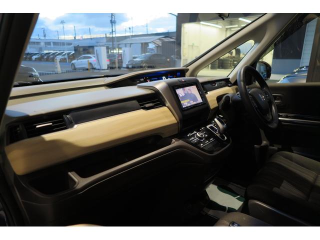 フリードハイブリッド ハイブリッド・Ｇホンダセンシング　木目調パネル　ヒーテッドドアミラー　ステアリモコン　ＬＥＤオートライト　プッシュスタート　ＴＶジャンパー　ホンダセンシング　レーンキープ　ＬＫＡＳ　アダプティブクルーズコントロール　ＥＣＯＮ（39枚目）