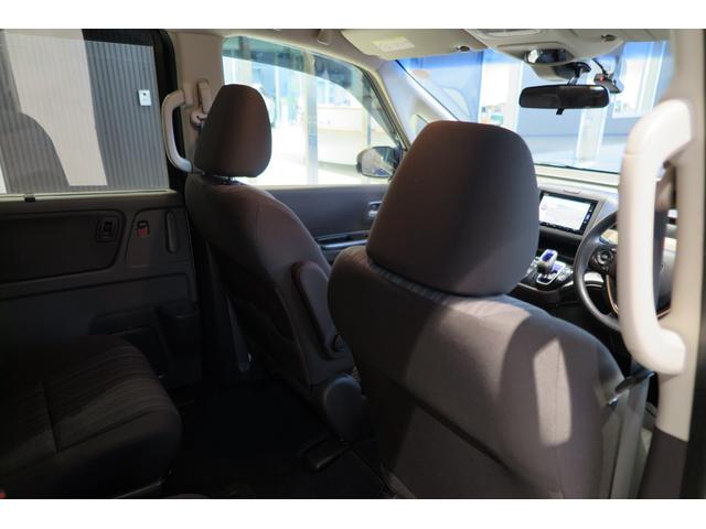 フリードハイブリッド ハイブリッド・Ｇホンダセンシング　木目調パネル　ヒーテッドドアミラー　ステアリモコン　ＬＥＤオートライト　プッシュスタート　ＴＶジャンパー　ホンダセンシング　レーンキープ　ＬＫＡＳ　アダプティブクルーズコントロール　ＥＣＯＮ（48枚目）