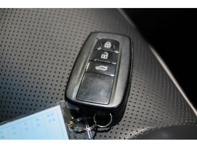 クラウンハイブリッド ＲＳアドバンス　アラウンドビューモニター　ＨＵＤ　ブラインドスポットモニター　ブレーキホールド　ＭＴモード　シートヒーター＆クーラー　ステアリングヒーター　ＬＥＤオートライト＆ハイビームフォグ　ＥＶモード（21枚目）