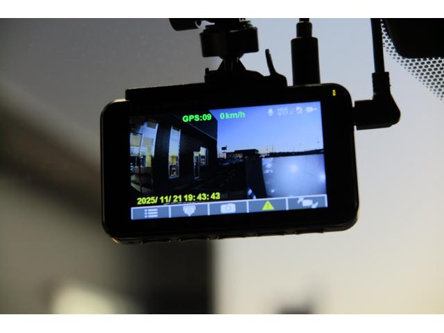 クラウンハイブリッド ＲＳアドバンス　アラウンドビューモニター　ＨＵＤ　ブラインドスポットモニター　ブレーキホールド　ＭＴモード　シートヒーター＆クーラー　ステアリングヒーター　ＬＥＤオートライト＆ハイビームフォグ　ＥＶモード（35枚目）