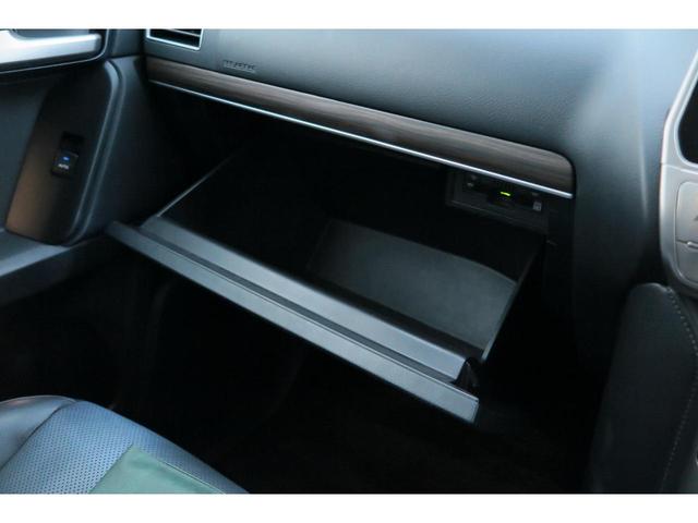 �O���[�u�{�b�N�X