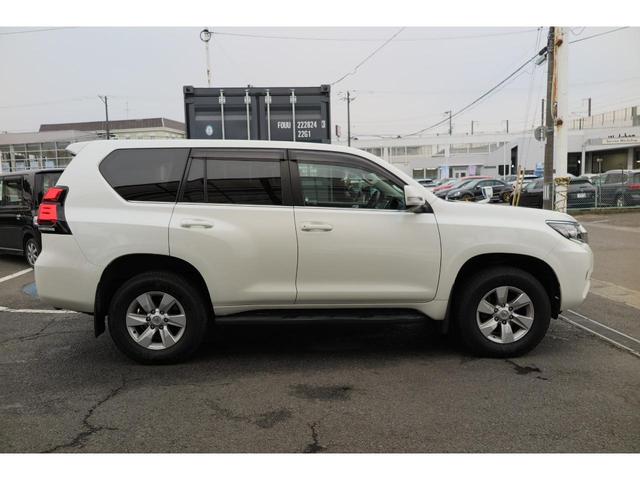 �u�݌Ɋm�F�E���ς�˗��v���炨�₢���킹������΁A����ɑ����̎ʐ^���摜�ł��ē����܂��I�I