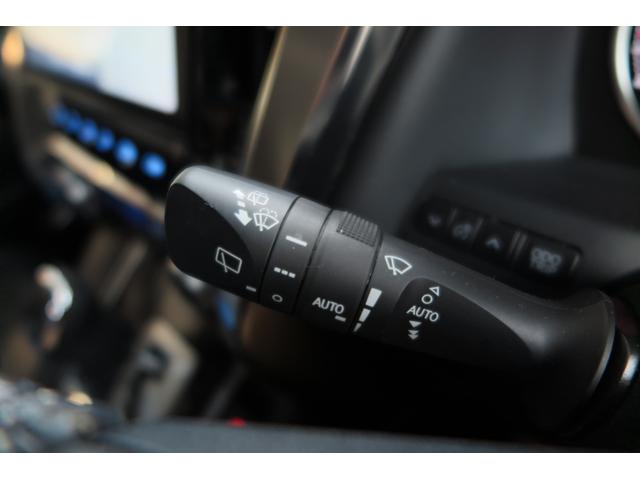 ヴェルファイア 2.5Z Gエディション ダブルサンルーフ レザーシート フリップダウンモニター(10枚目)