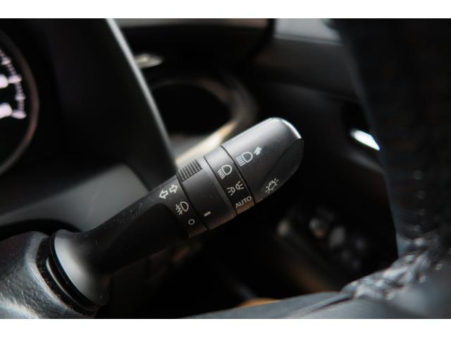 ヴェルファイア 2.5Z Gエディション ダブルサンルーフ レザーシート フリップダウンモニター(11枚目)