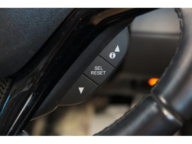 シャトル ハイブリッドZ ホンダセンシング ドラレコ前後 レーンキープ シートヒーター アダプティブクルーズコントロール ECON ヒーテッドドアミラー パドルシフト TVジャンパー 衝突被害軽減ブレーキ バックカメラ ETC イモビライザー(18枚目)