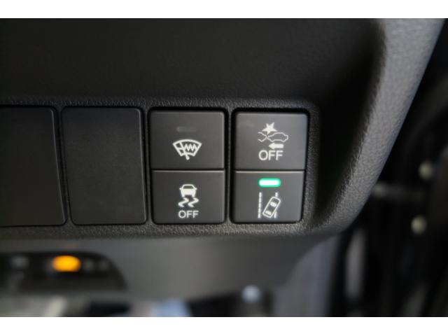 シャトル ハイブリッドZ ホンダセンシング ドラレコ前後 レーンキープ シートヒーター アダプティブクルーズコントロール ECON ヒーテッドドアミラー パドルシフト TVジャンパー 衝突被害軽減ブレーキ バックカメラ ETC イモビライザー(19枚目)