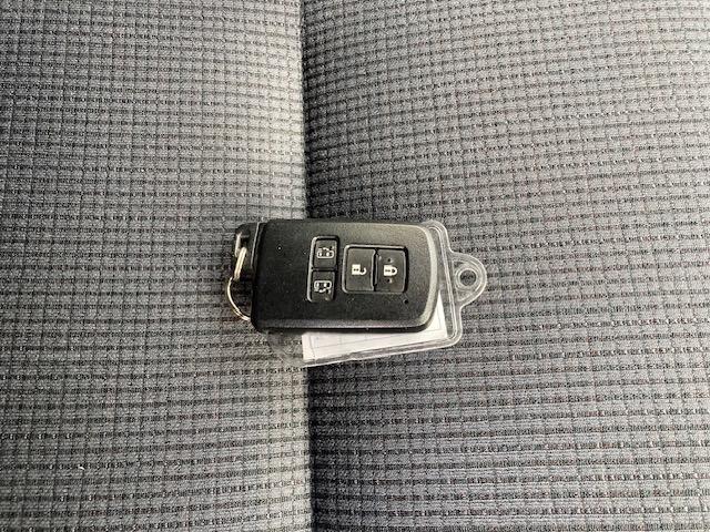 シエンタ ハイブリッドＧ　モデリスタエアロ　純正メモリーナビ　両側自動ドア　トヨタセーフティセンス　レーンアシスト　１オーナー　バックモニター　ＬＥＤライト　ドライブレコーダー　ＥＴＣ　横滑り防止　スマートキー　フォグ（11枚目）