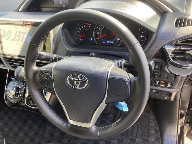 ヴォクシー ＺＳ　煌　純正ＢＩＧメモリーナビ　フリップダウンモニター　トヨタセーフティセンス　両側自動ドア　クルーズコントロール　バックモニター　７人乗り　純正エアロ　ドライブレコーダー　ＬＥＤライト　ウィンカーミラー（6枚目）