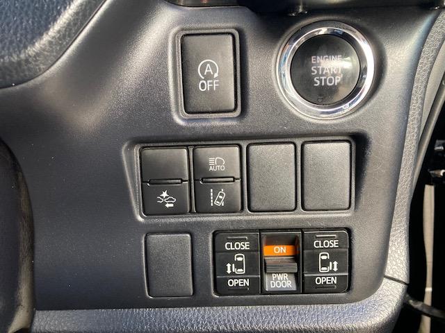 ヴォクシー ＺＳ　煌　純正ＢＩＧメモリーナビ　フリップダウンモニター　トヨタセーフティセンス　両側自動ドア　クルーズコントロール　バックモニター　７人乗り　純正エアロ　ドライブレコーダー　ＬＥＤライト　ウィンカーミラー（8枚目）