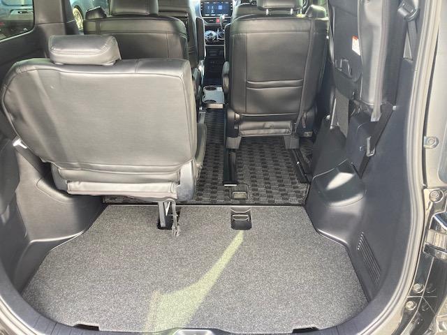 ヴォクシー ＺＳ　煌　純正ＢＩＧメモリーナビ　フリップダウンモニター　トヨタセーフティセンス　両側自動ドア　クルーズコントロール　バックモニター　７人乗り　純正エアロ　ドライブレコーダー　ＬＥＤライト　ウィンカーミラー（17枚目）