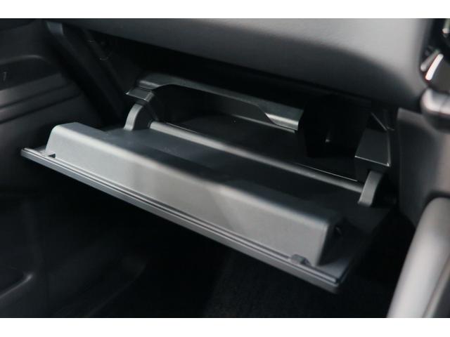 ランドクルーザー２５０ ＺＸファーストエディション　ディーゼル車　４ＷＤ　ドライブレコーダー前後　レザーシート　パワーシート　シートヒーター　シートクーラー　サンルーフ　衝突被害軽減ブレーキ　パドルシフト　純正１８ＡＷ　ＥＴＣ（34枚目）