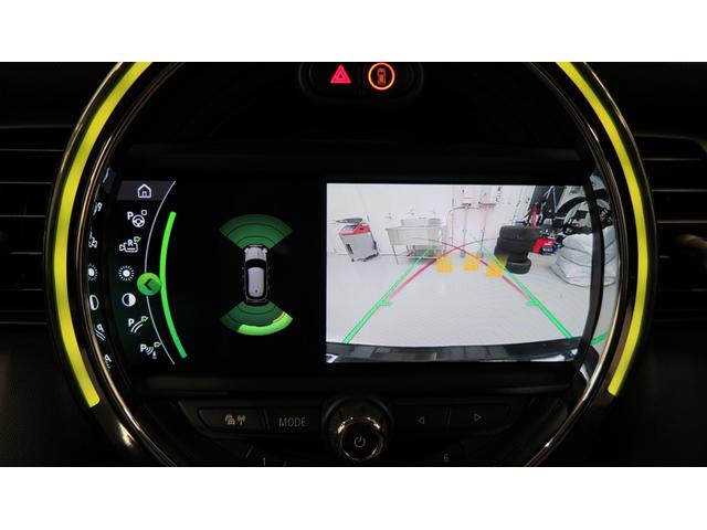 ＭＩＮＩ クーパー　ワンオーナー　純正ナビ　バックカメラ　ＥＴＣ　ＬＥＤヘッドライト　ドラレコ前後　オートワイパー　シートヒーター　ＦＲソナー　レザーシート　ＳＯＳコール　オートエアコン　ステアリングリモコン（6枚目）