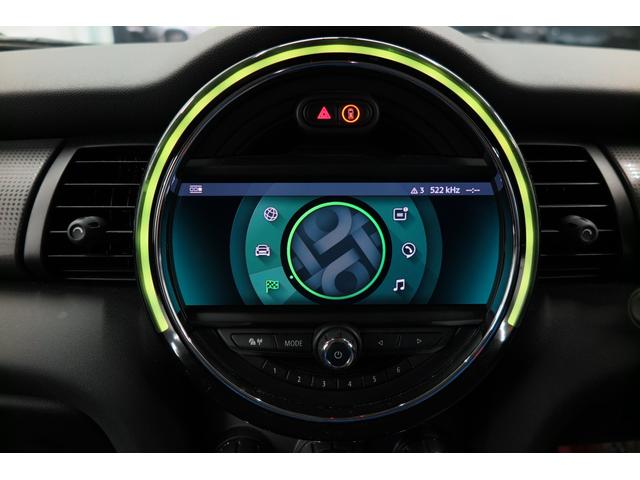 ＭＩＮＩ クーパー　ワンオーナー　純正ナビ　バックカメラ　ＥＴＣ　ＬＥＤヘッドライト　ドラレコ前後　オートワイパー　シートヒーター　ＦＲソナー　レザーシート　ＳＯＳコール　オートエアコン　ステアリングリモコン（18枚目）