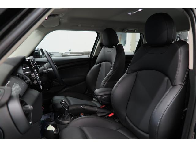 ＭＩＮＩ クーパー　ワンオーナー　純正ナビ　バックカメラ　ＥＴＣ　ＬＥＤヘッドライト　ドラレコ前後　オートワイパー　シートヒーター　ＦＲソナー　レザーシート　ＳＯＳコール　オートエアコン　ステアリングリモコン（39枚目）