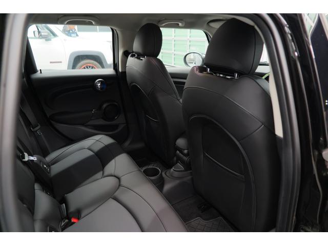 ＭＩＮＩ クーパー　ワンオーナー　純正ナビ　バックカメラ　ＥＴＣ　ＬＥＤヘッドライト　ドラレコ前後　オートワイパー　シートヒーター　ＦＲソナー　レザーシート　ＳＯＳコール　オートエアコン　ステアリングリモコン（40枚目）