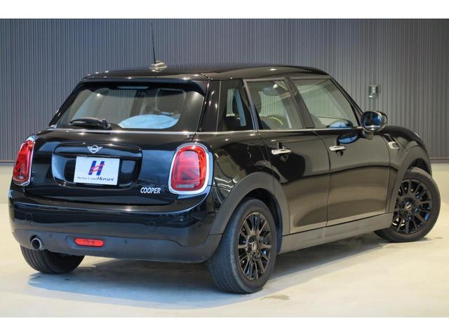 ＭＩＮＩ クーパー　ワンオーナー　純正ナビ　バックカメラ　ＥＴＣ　ＬＥＤヘッドライト　ドラレコ前後　オートワイパー　シートヒーター　ＦＲソナー　レザーシート　ＳＯＳコール　オートエアコン　ステアリングリモコン（64枚目）