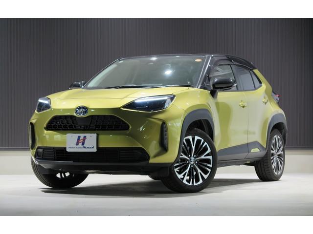 ヤリスクロス ハイブリッドＺ　前席シートヒーター　ステアリングヒーター　バックカメラ　アラウンドビューモニター　ＥＴＣ２．０　エンジンスターター　ブレーキホールド　走行モード　ヘッドアップディスプレイ　ドラレコ前後　電動シート（3枚目）