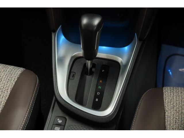 ヤリスクロス ハイブリッドＺ　前席シートヒーター　ステアリングヒーター　バックカメラ　アラウンドビューモニター　ＥＴＣ２．０　エンジンスターター　ブレーキホールド　走行モード　ヘッドアップディスプレイ　ドラレコ前後　電動シート（32枚目）