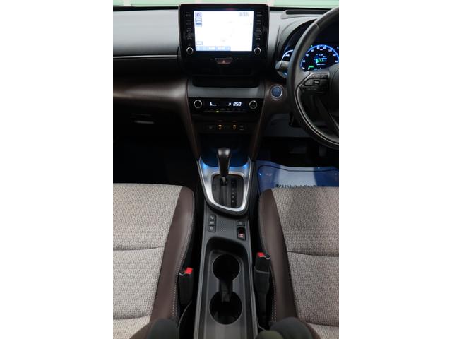 ヤリスクロス ハイブリッドＺ　前席シートヒーター　ステアリングヒーター　バックカメラ　アラウンドビューモニター　ＥＴＣ２．０　エンジンスターター　ブレーキホールド　走行モード　ヘッドアップディスプレイ　ドラレコ前後　電動シート（36枚目）