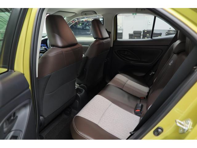 ヤリスクロス ハイブリッドＺ　前席シートヒーター　ステアリングヒーター　バックカメラ　アラウンドビューモニター　ＥＴＣ２．０　エンジンスターター　ブレーキホールド　走行モード　ヘッドアップディスプレイ　ドラレコ前後　電動シート（49枚目）