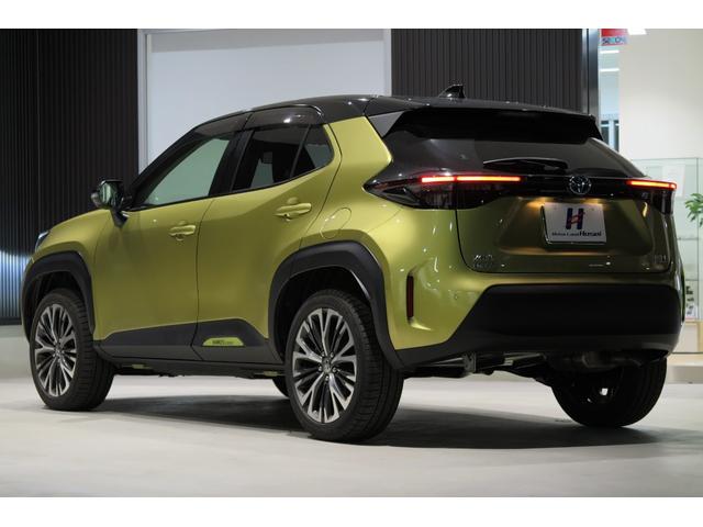 ヤリスクロス ハイブリッドＺ　前席シートヒーター　ステアリングヒーター　バックカメラ　アラウンドビューモニター　ＥＴＣ２．０　エンジンスターター　ブレーキホールド　走行モード　ヘッドアップディスプレイ　ドラレコ前後　電動シート（61枚目）