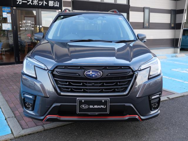 フォレスター Ｘ－ブレイク　ワンオーナー　１７インチ純正アルミホイール　８インチ純正ナビゲーション　バックカメラ　フロントカメラ　サイドカメラ　ドライブレコーダー　ステアリングヒーター　シートヒーター（4枚目）