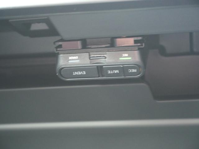 純正ドライブレコーダーつきで安心です