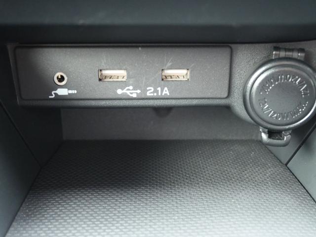 スマートフォンなどの充電に便利なＵＳＢ出力電源を装備