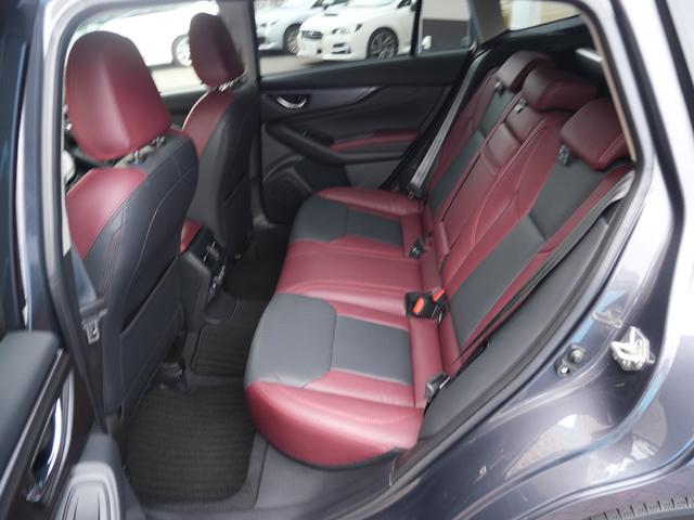 足元も広く快適な空間