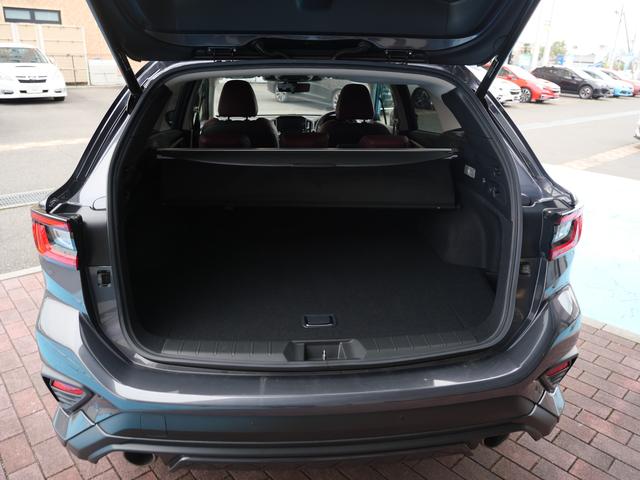 トノカバー付きで荷室の安全も守ります