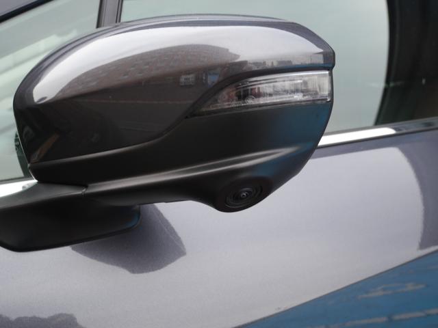 サイドカメラもついてます